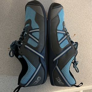 Xero Gym Shoes - size 10